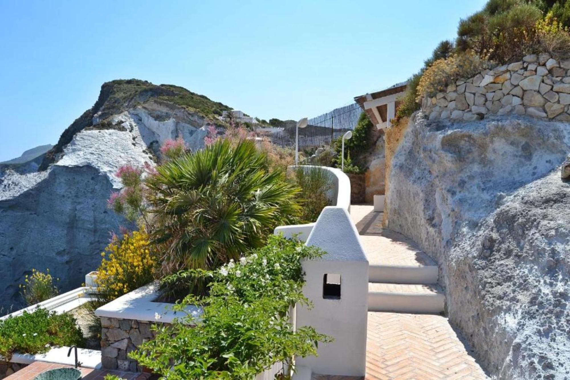 Maridea - Cave Apartments Ponza Exterior photo